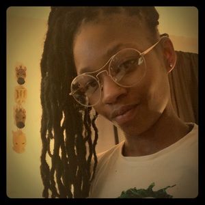 Meet your Posher, Yetta